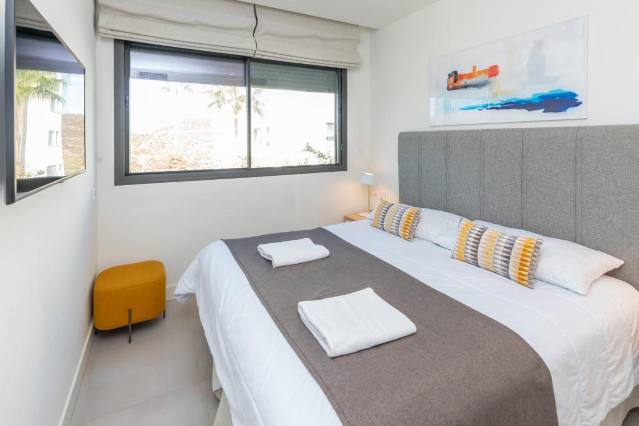 2Br Luxury - Santa Barbara Heights, Good Wifi & Ac Apartment Ла Кала де Михас Екстериор снимка